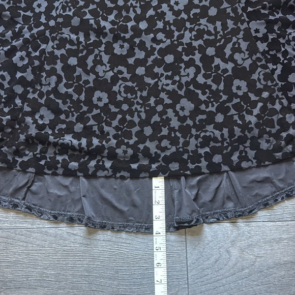 Tommy Hilfiger Velvet Dress NWT Size 4 - Picture 10 of 10